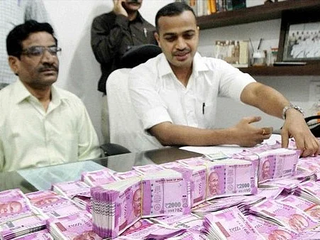 நீட் தேர்வால் ரூ. 5,000 கோடி பிசினஸ்... நடிகர் சூர்யா சொன்னது எந்தளவுக்கு உண்மை?!