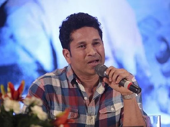 `இவர்கள் இருவரையும் ப்ளேயிங் லெவனில் சேர்க்கலாம்!’ - சச்சின் சொல்லும் காரணம்