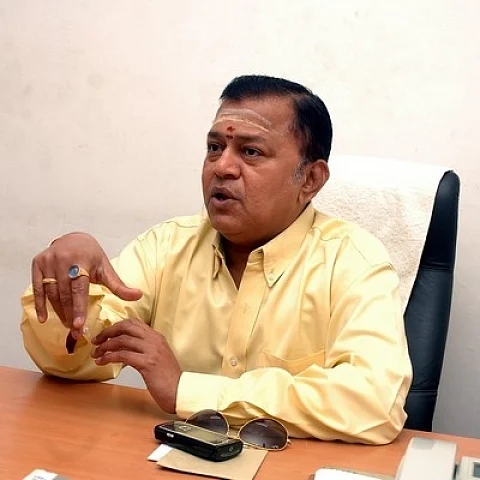 ராதாரவி