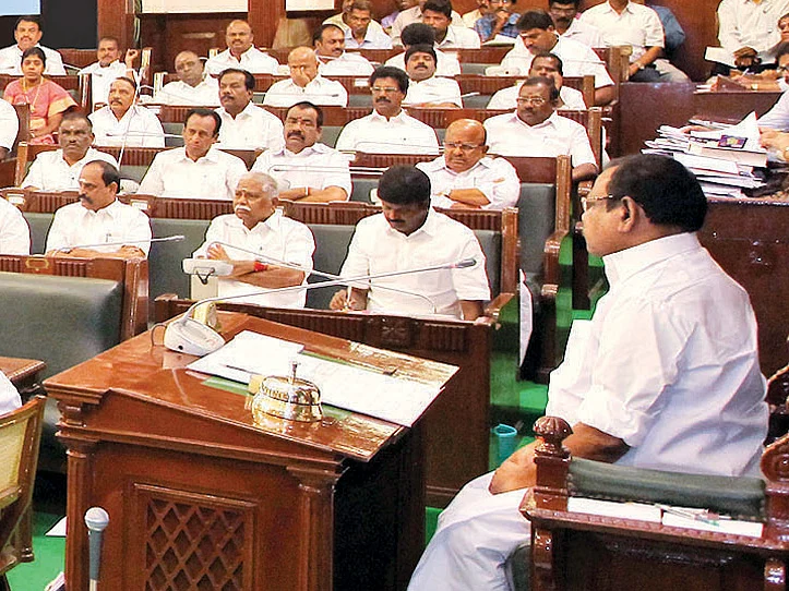 ``மோடியிடம் பணிகிறாரா எடப்பாடி?”- சட்டசபையில் அ.தி.மு.க-வுக்குக் கொம்பு சீவிய தி.மு.க!