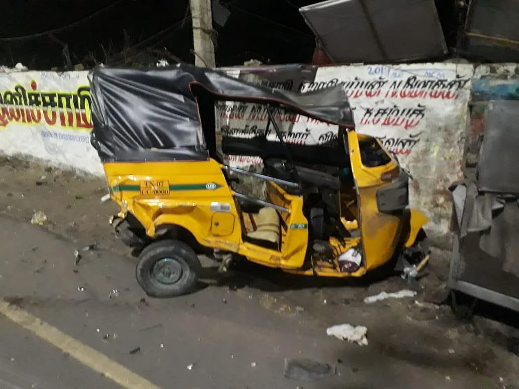 ``நீ அங்கே போ மச்சி!” - சொகுசு காரில் வந்தவர் போலீஸாருக்குக் கொடுத்த அதிர்ச்சி