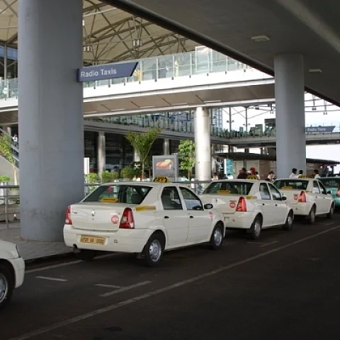 Taxi