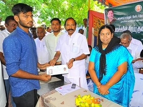 ``அத்து மீறினால்..!" - நாமக்கல் எம்.பி-யை எச்சரிக்கும் அமைச்சர் தங்கமணி