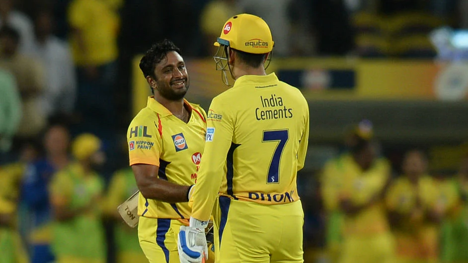 Ambati rayudu, Dhoni