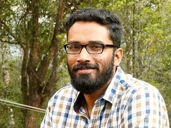 அன்று ஹீரோ... இன்று வில்லன்... `குடி'யால் ஒரே நாளில் சரிந்த ஐ.ஏ.எஸ் அதிகாரி!