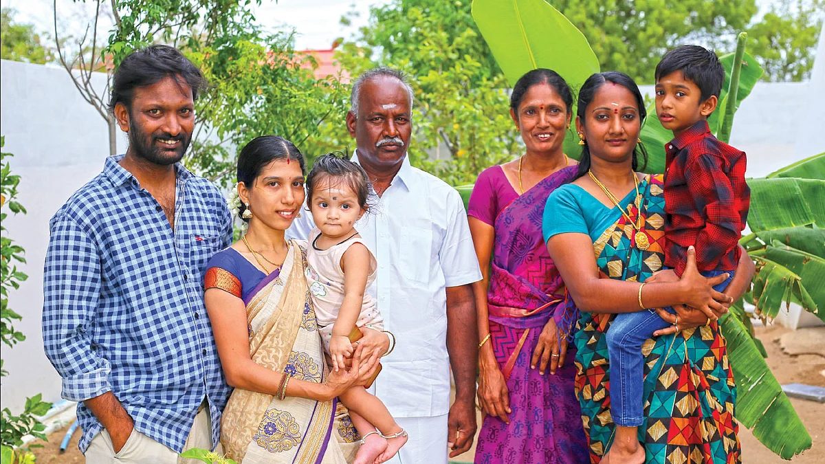 குடும்பத்துடன் இயக்குநர் சுரேஷ் சங்கையா