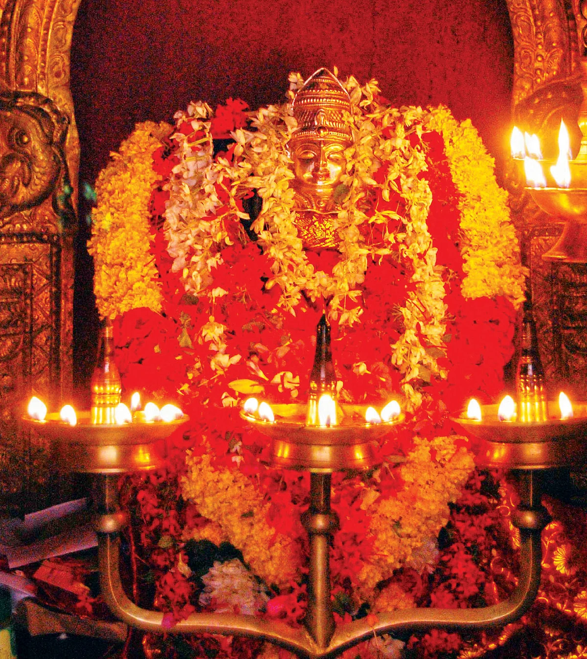 பெளர்ணமி காவு