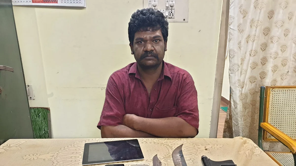 கைது செய்யப்பட்ட கபாலீஸ்வரன்