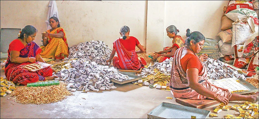 தீப்பெட்டி தொழில்...