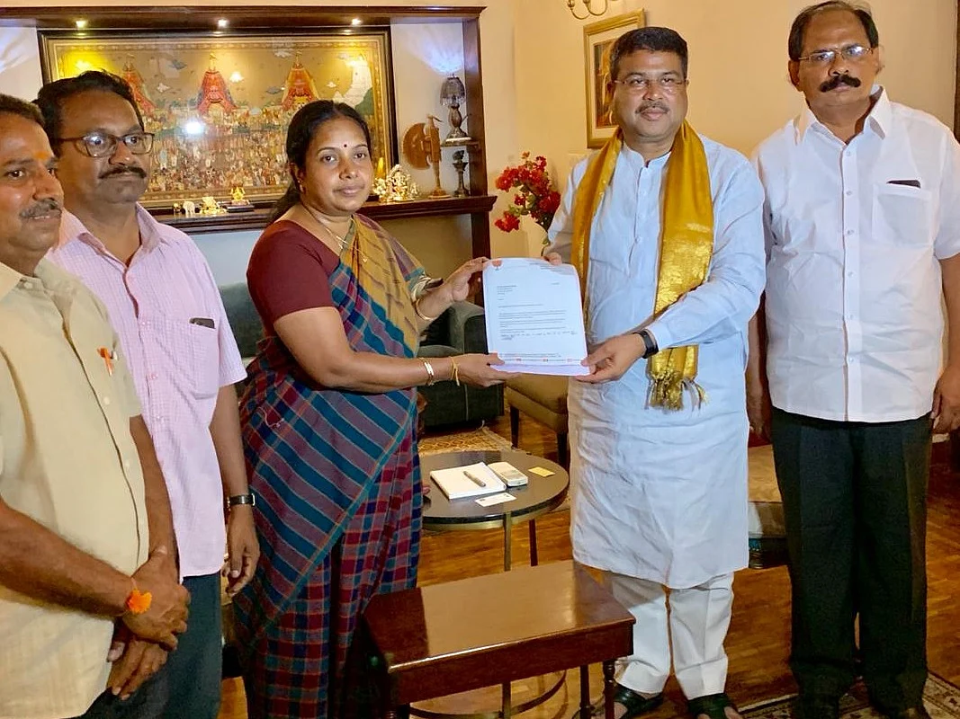 `அவர்களது வாழ்க்கை ஒரு சதவிகிதம்கூட பாதிக்காது!' - சேலம் உருக்காலை குறித்து மத்திய அமைச்சர்