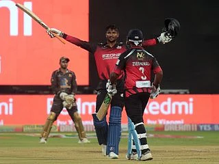 `ஆல்-ரவுண்டர் பர்ஃபாமன்ஸ்னா இப்படி இருக்கணும்..!’ - கே.பி.எல்லில் அசத்திய கிருஷ்ணப்பா கெளதம்