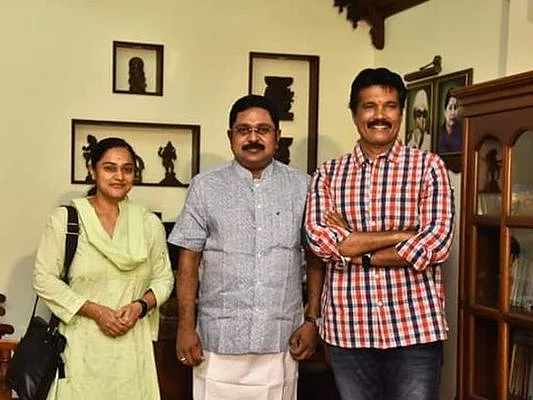 ``எளிமையான மனிதர் தினகரன்; அ.ம.மு.கதான் சரியான சாய்ஸ்!''-அரசியல் என்ட்ரி குறித்து நடிகை விநோதினி