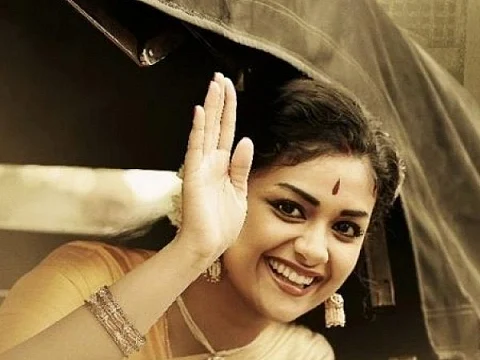 விஜய்யின் எஸ்.எம்.எஸ்; 300 மிஸ்டு கால்; ஷவுட்-அவுட்! - தேசிய விருதுக்கு கீர்த்தி சுரேஷின் ரியாக்ஷன்