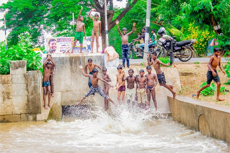 படம் சொல்லும் சேதி - உலகப் புகைப்பட தினம் #VikatanClicks