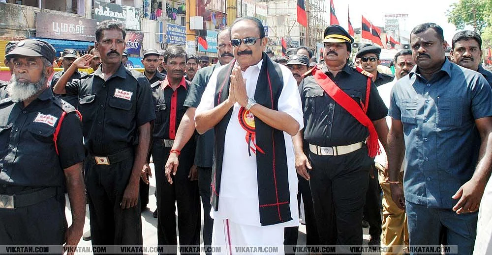 ``வைகோ உடன் செல்ஃபி எடுக்க வேண்டுமா..?” - ம.தி.மு.க-வின் புதிய அறிவிப்பு
