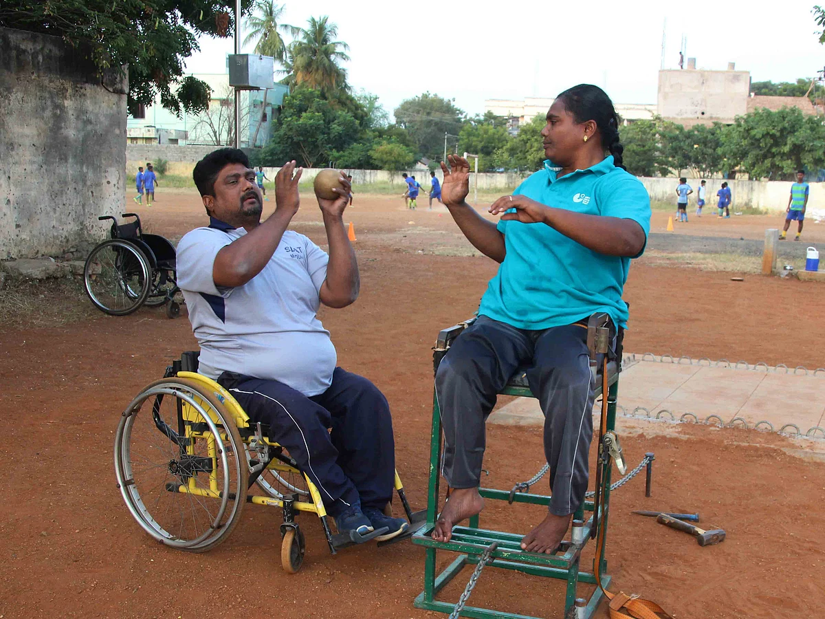 `தங்கம் வெல்வேன்; புதிய ரெக்கார்டு படைப்பேன்!'- மாற்றுத்திறனாளி வீராங்கனையின் பாரா ஒலிம்பிக் சபதம்
