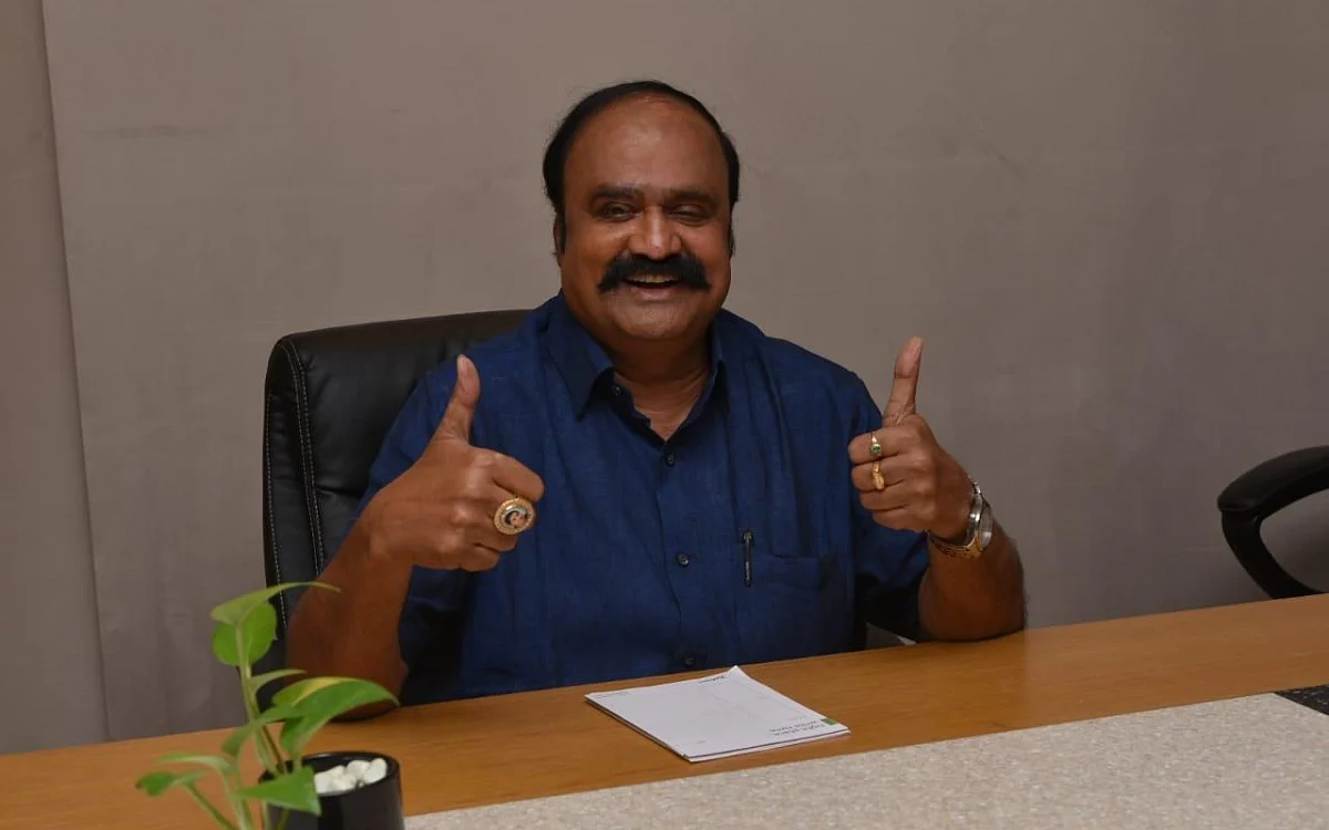 பெங்களூரு புகழேந்தி