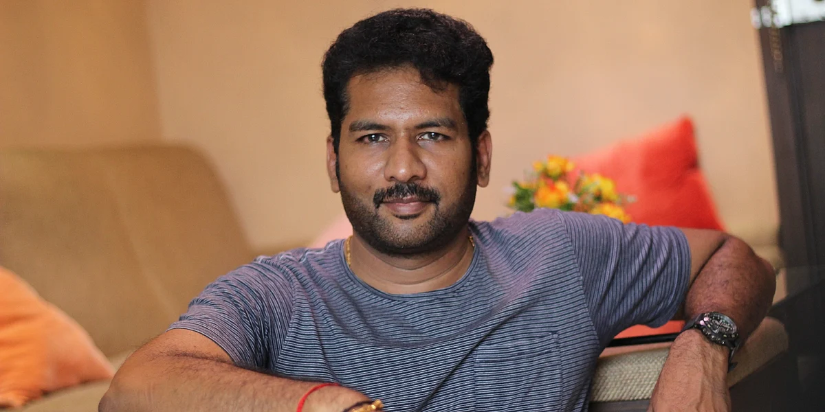 'டாப் 10 மூவீஸ்' சுரேஷ் குமார்