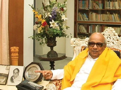 "ஆறு டீ கொண்டுவா... ஆனா, ஆறாம கொண்டுவா!" - கருணாநிதி நினைவுதின சிறப்புப் பகிர்வு