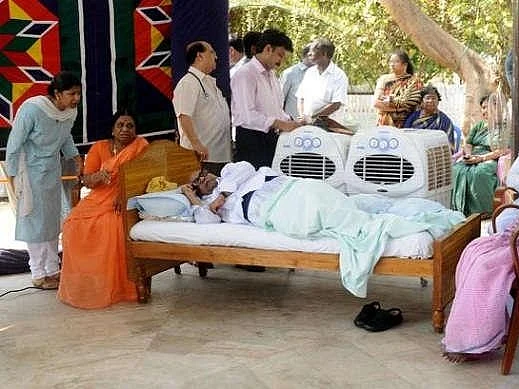 `என்னைப் போய் நடிக்கச் சொல்றியா' எனக் கோபப்பட்டார்! -கருணாநிதி உண்ணாவிரதம் இருந்தபோது என்ன நடந்தது?