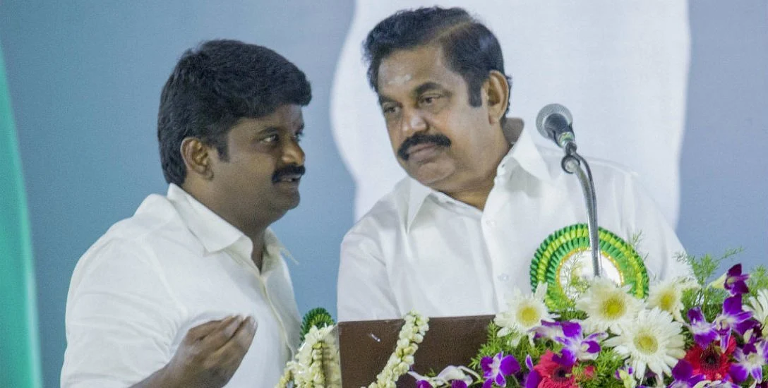 விஜயபாஸ்கர், எடப்பாடி பழனிசாமி