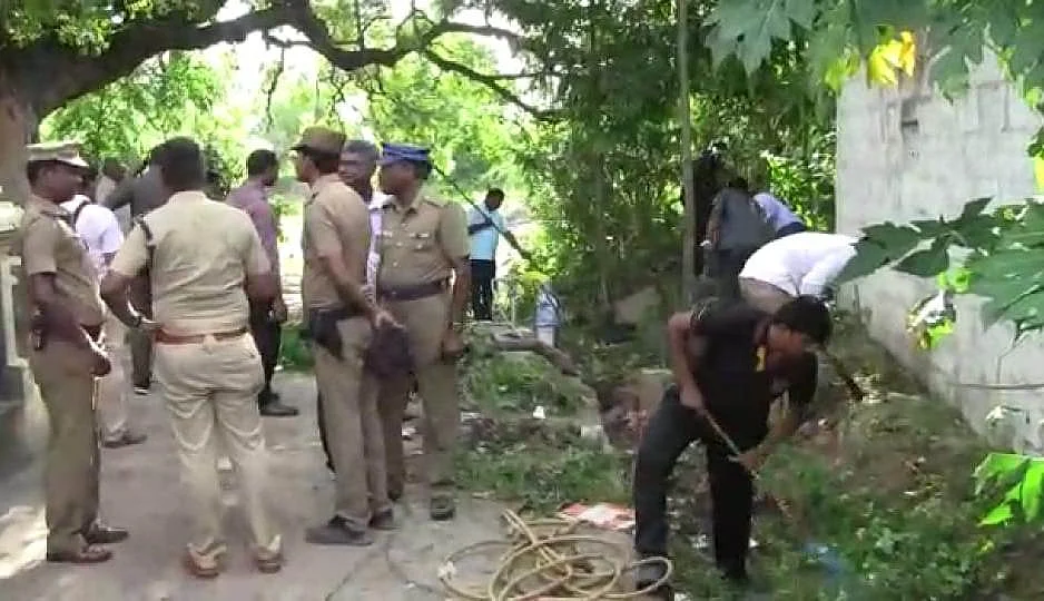 வெடிகுண்டு சோதனை