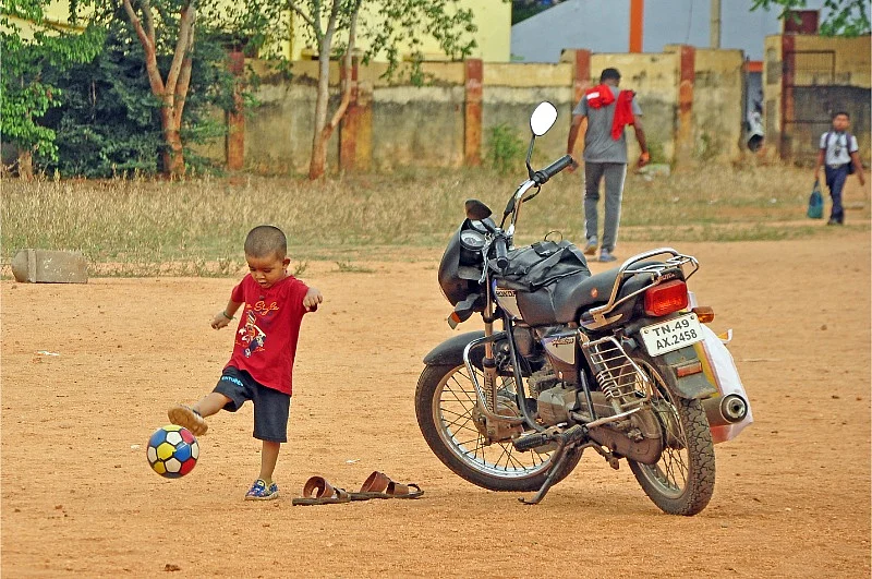 படம் சொல்லும் சேதி - உலகப் புகைப்பட தினம் #VikatanClicks