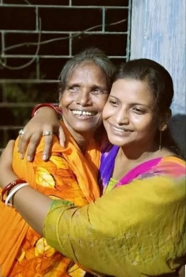 மகளுடன் ரானு மோண்டல்