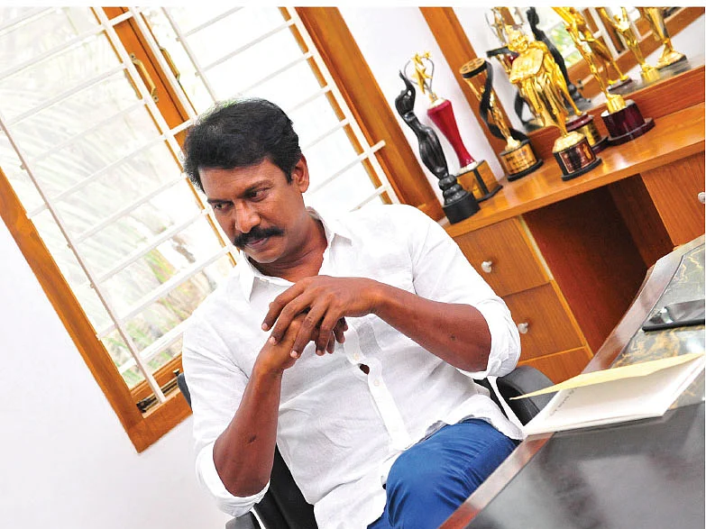 ``ரஞ்சித்தின் `மெட்ராஸ்', வெற்றிமாறனின் `வடசென்னை', என் சென்னை!'' - நெகிழும் சமுத்திரக்கனி