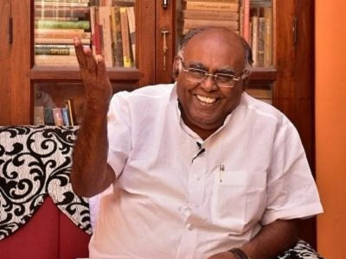 `கருணாநிதியிடம் கொஞ்சம் இருந்தது; ஸ்டாலினிடம் அதுகூட இல்லை!' - வெடிக்கும் பழ.கருப்பையா
