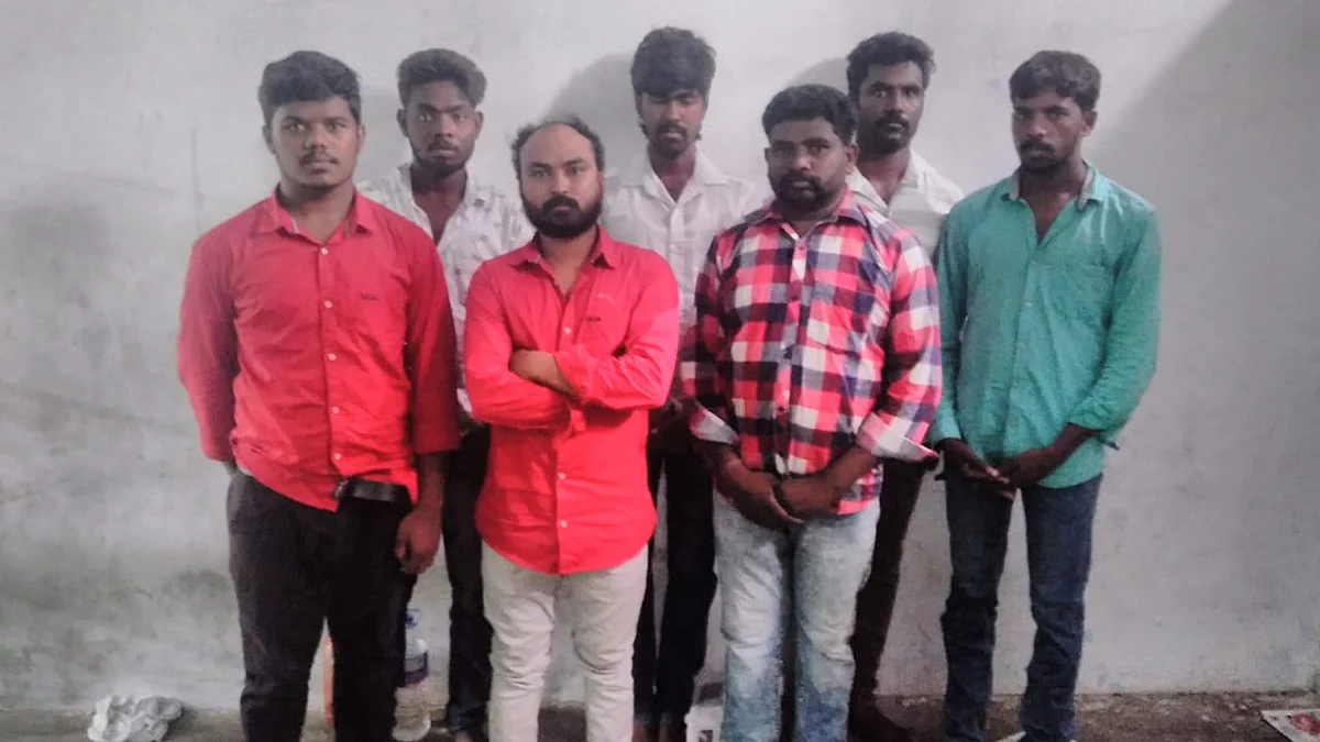 கடத்தல் தொடர்பாக கைது செய்யப்பட்டவர்கள்