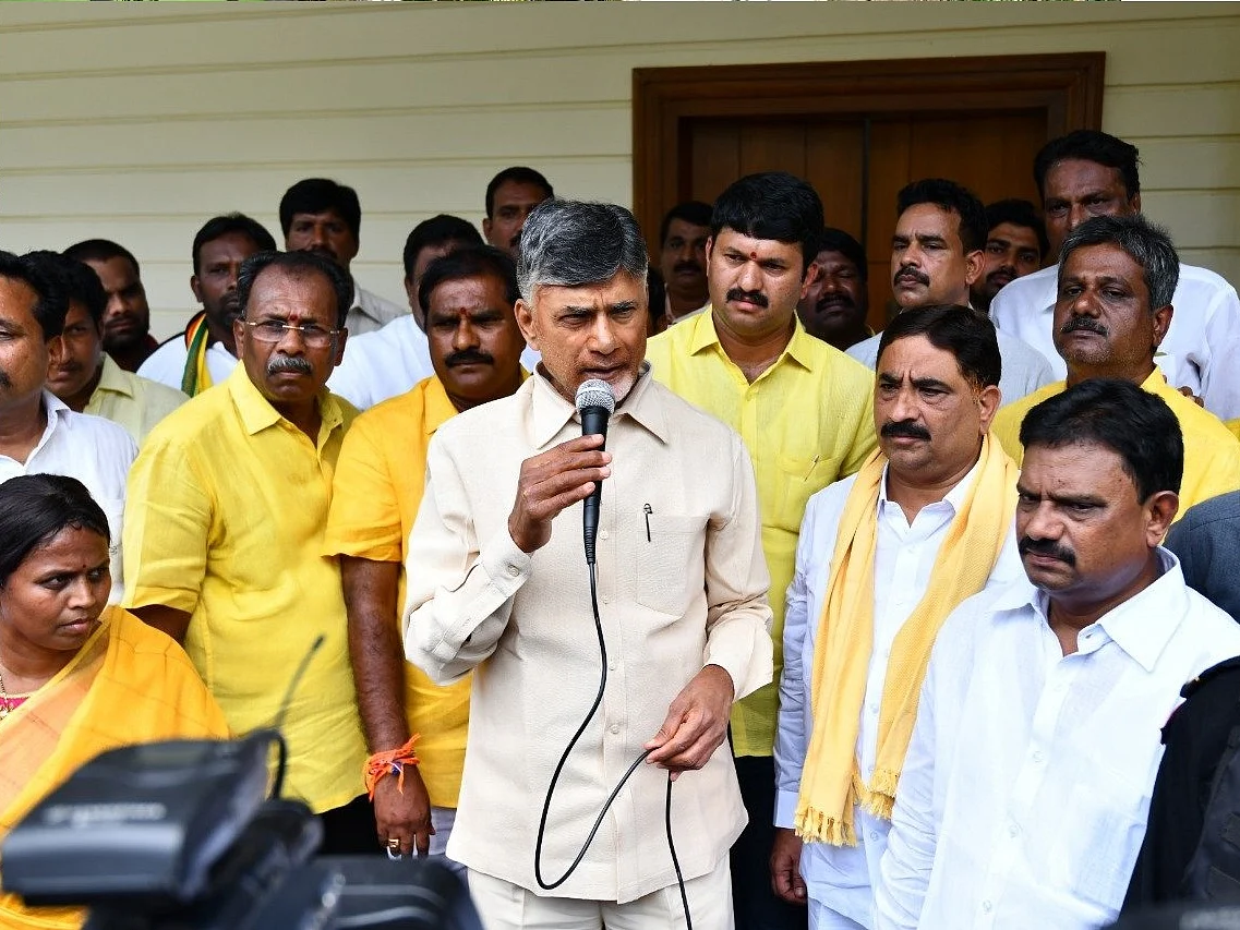 `எங்களைத் தடுக்கமுடியாது; பயப்பட மாட்டேன்!'- ஜெகன்மோகனை எச்சரிக்கும் சந்திரபாபு நாயுடு