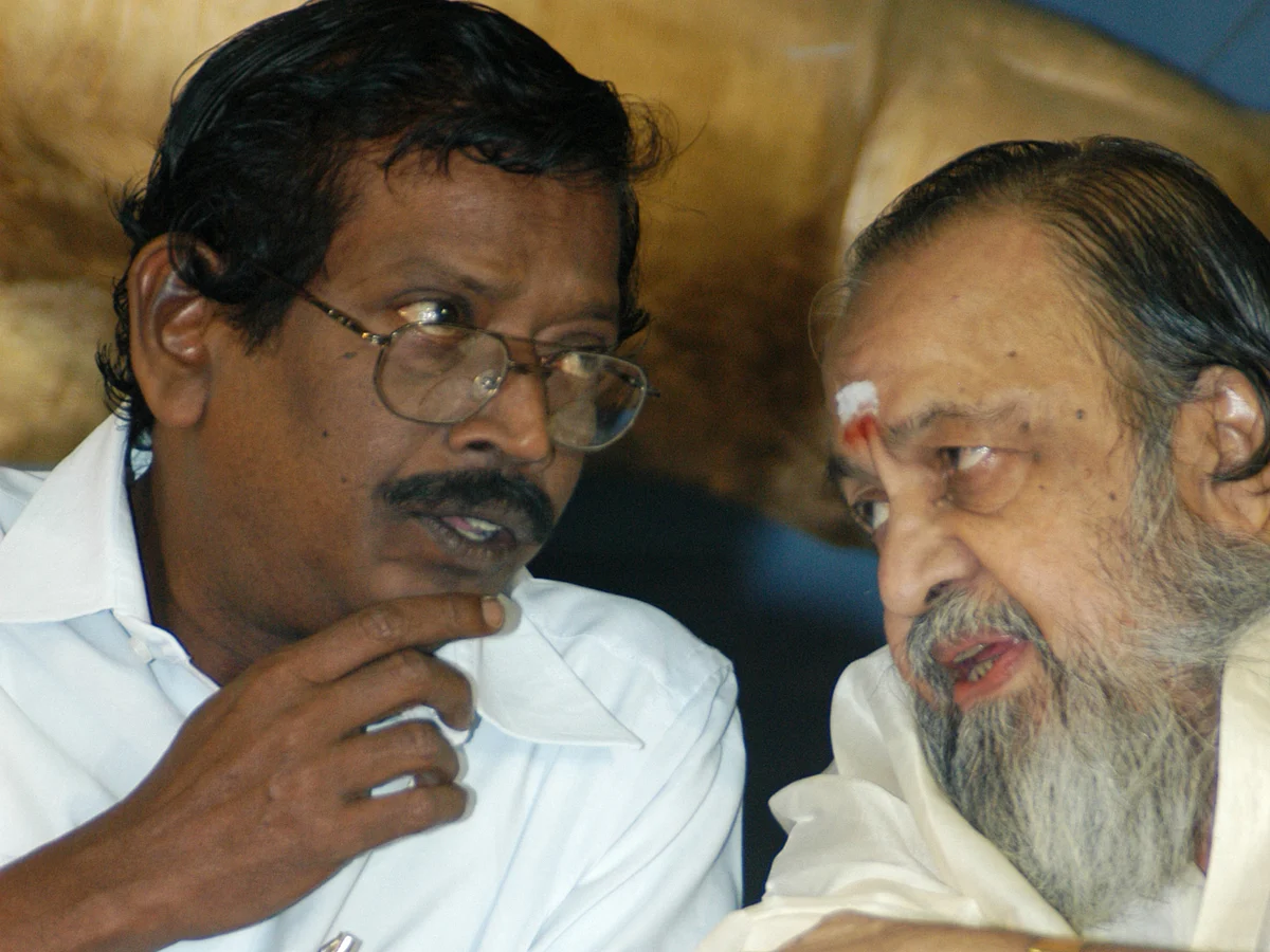 "கண்ணீர்ப் பூக்கள் கிடைத்தது எப்படி?" - மு.மேத்தா பிறந்த தின சிறப்புப் பகிர்வு