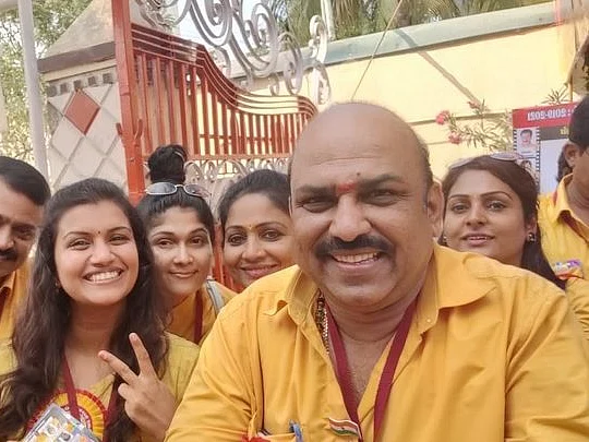 நம்பிக்கையில்லாத் தீர்மானம்.. அலுவலகத்துக்கு வரத் தடை!- உச்சக்கட்ட மோதலில் சின்னத்திரை நடிகர் சங்கம்
