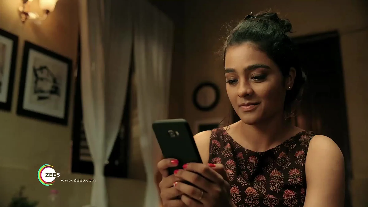 Gayathrie in Fingertip