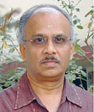 குறையும் கட்டுமானப்பொருள்களின் விலை... வீடு கட்ட சரியான நேரமா?