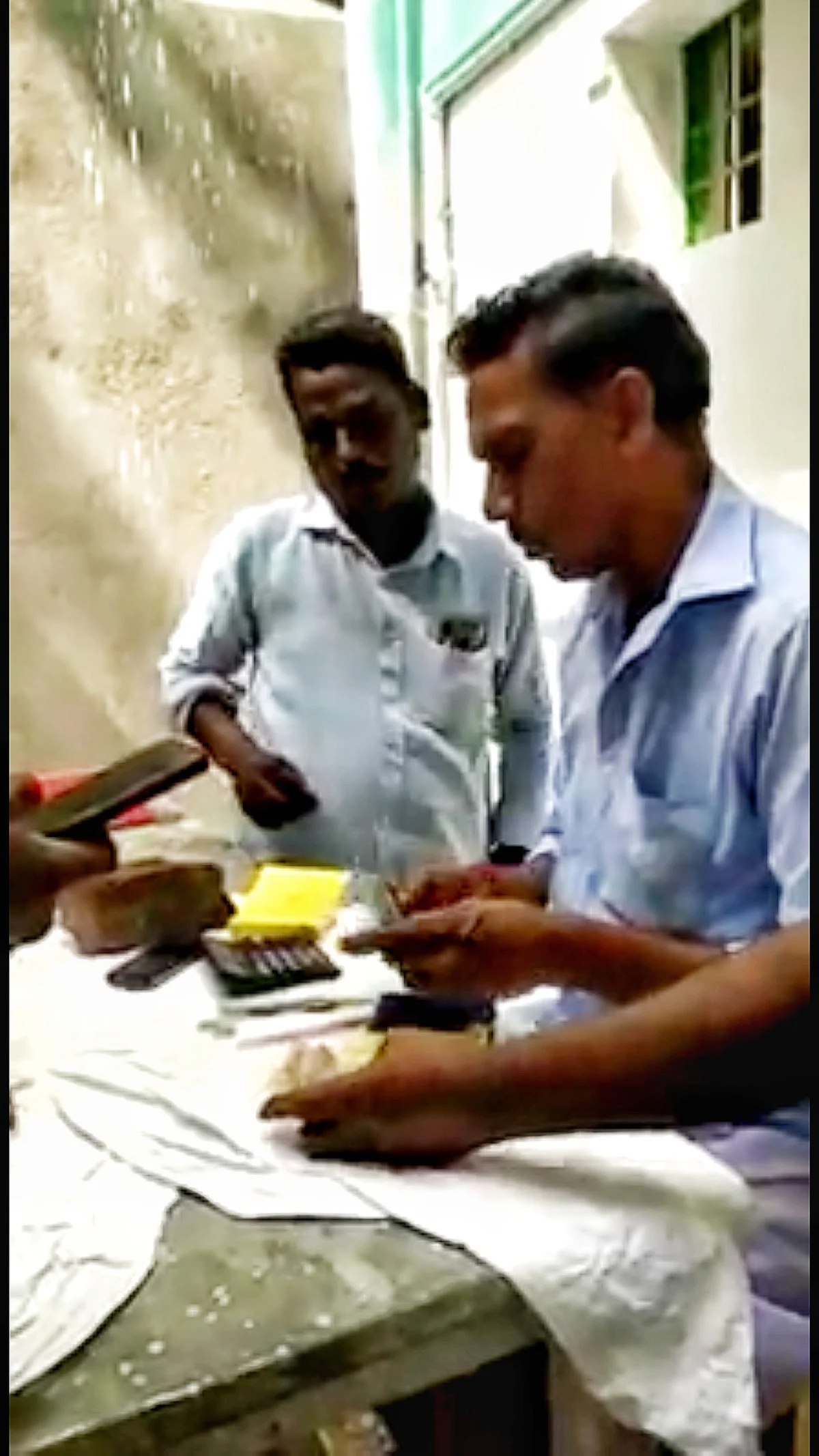 லாட்டரி விற்பனை