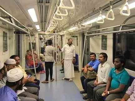 `அவர்களால் மக்கள் உயிருக்குப் பாதுகாப்பில்லை; பயிற்சியும் இல்லை!’-தனியார்மயமாக்கப்படுகிறதா மெட்ரோ?