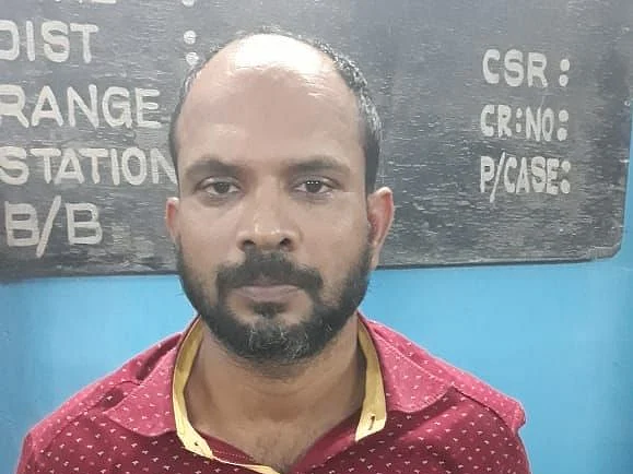 `முகத்தில் ஸ்ப்ரே; நாடி பிடித்துப் பார்த்த கூலிப்படை!'-ஜே.கே.புதியவன் வழக்கில் கைதான டிரைவர் படுகொலை