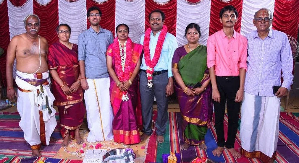 மணமக்கள் குடும்பம்