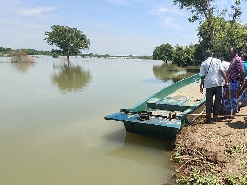 `பாலம் இருந்திருந்தால் உயிர் போயிருக்காது'- கொள்ளிடம் கரையில் கேட்கும் புலம்பல்கள்!