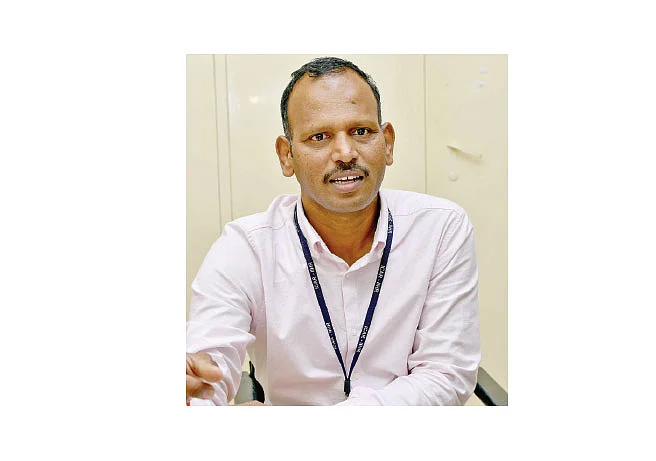 முனைவர் செந்தில்குமார்