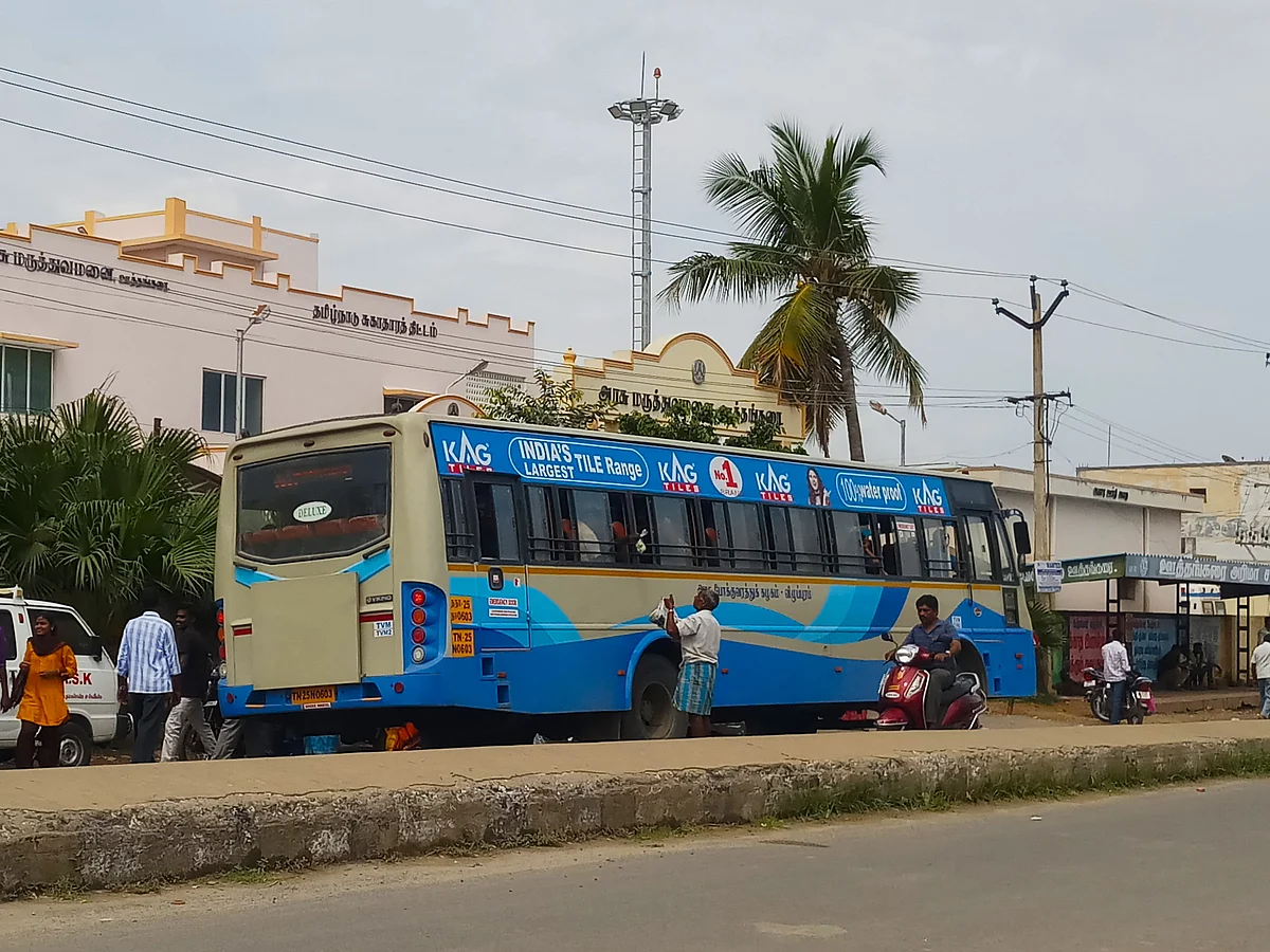 மருத்துவமனை சூழலால் அவதிக்குள்ளாகும் ஊத்தங்கரை நோயாளிகள்... மாவட்ட ஆட்சியர் கவனத்துக்கு?!