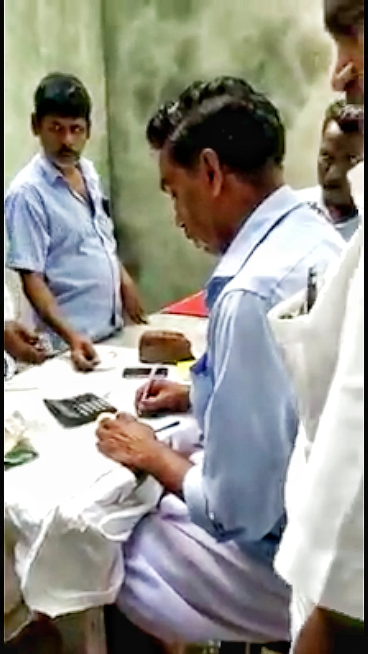 லாட்டரி விற்பனை