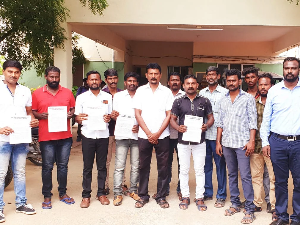 `சாதிரீதியாக மக்களிடம் பிளவை ஏற்படுத்த ஸ்டெர்லைட் முயற்சி!' - குற்றம் சாட்டும் எதிர்ப்பாளர்கள்