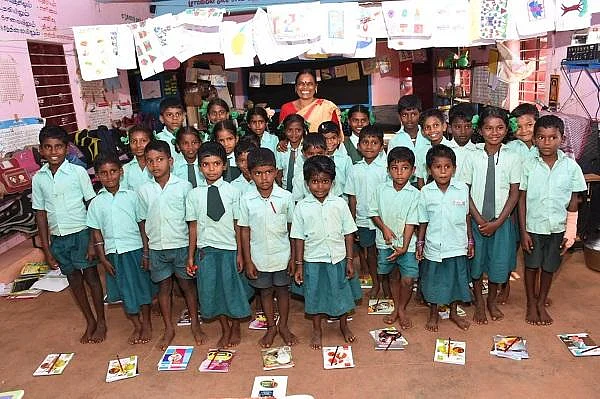 பள்ளிக் குழந்தைகள்