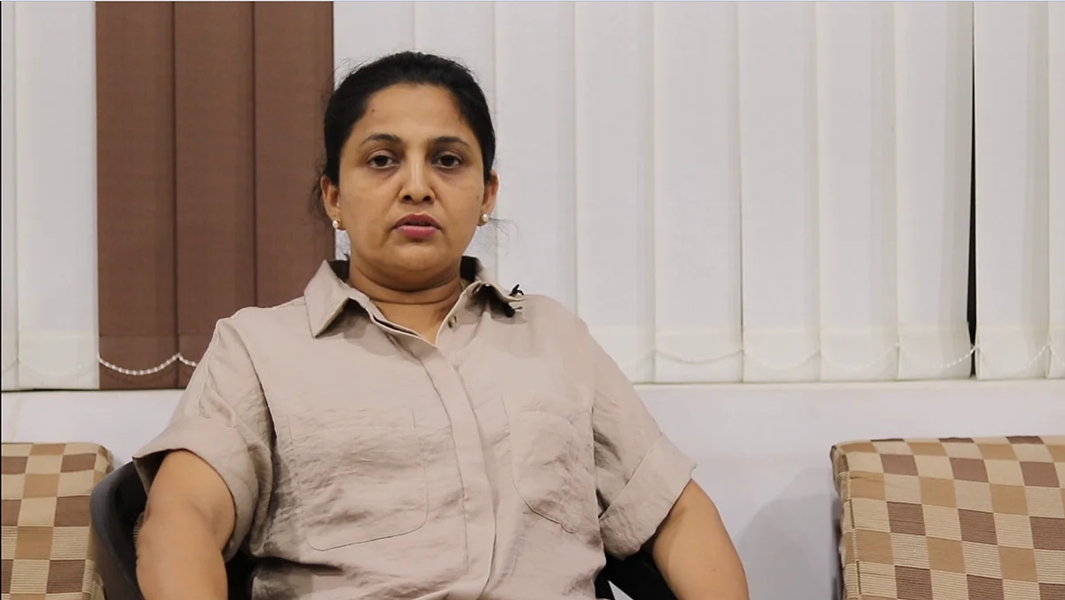 வழக்கறிஞர் கனிமொழி மதி