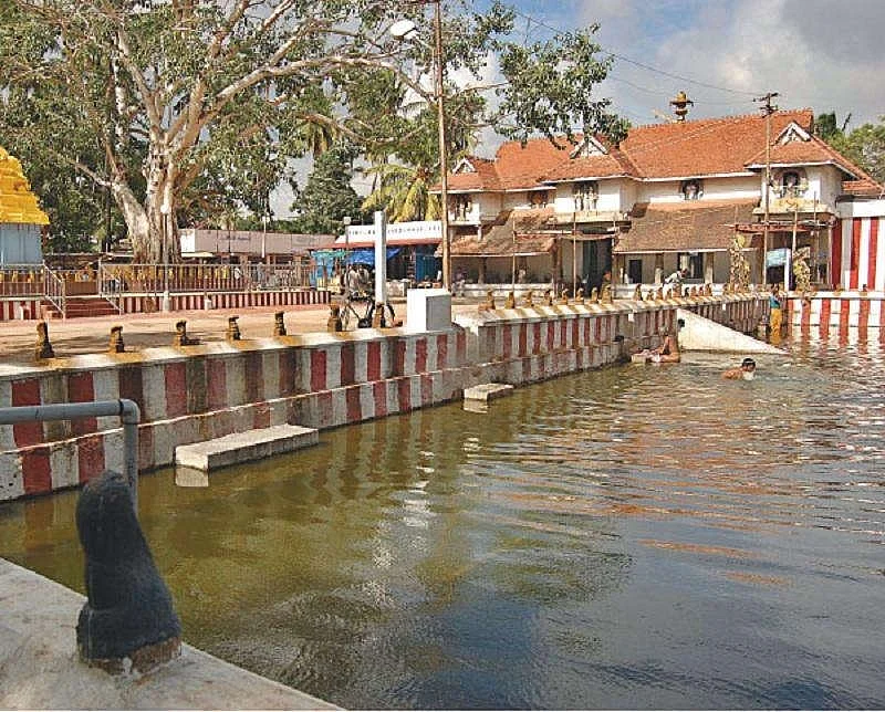Thirunallaru