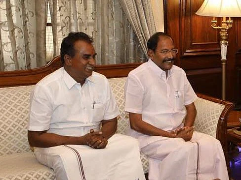 வேலுமணிக்கு 47... தங்கமணிக்கு 26 - அ.தி.மு.க வேட்பாளர் தேர்வில் ஓங்கிய அமைச்சர்களின் கைகள்!