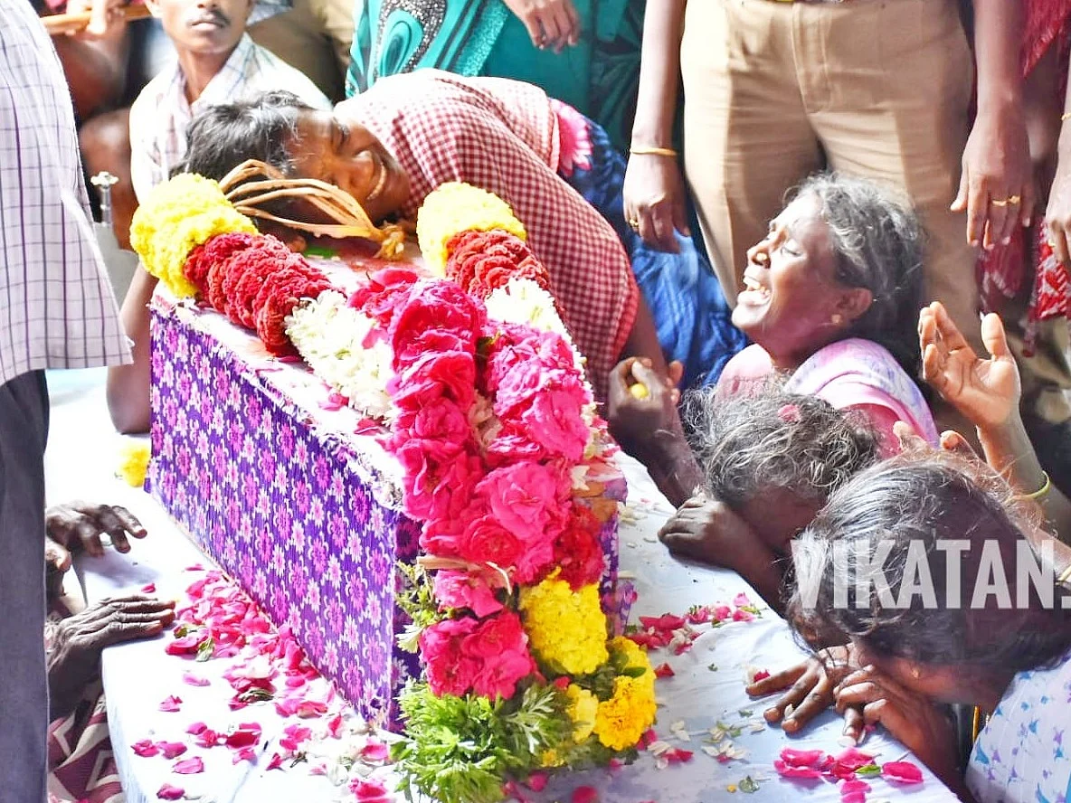 ` சுர்ஜித்தை அரவணைக்கத் தவறிய சூழல், வேதனைக்குரியது!' - நடிகர் ராகவா லாரன்ஸ்